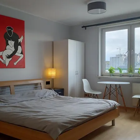 Sunny Apartment *