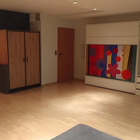 Sunny Apartment *